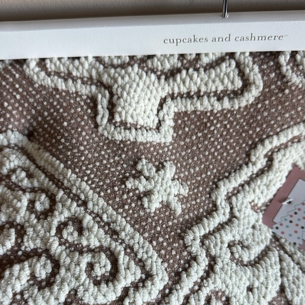 Cupcakes & Cashmere Holiday Christmas Throw Chenille Gingerbread Reindeer NEW!